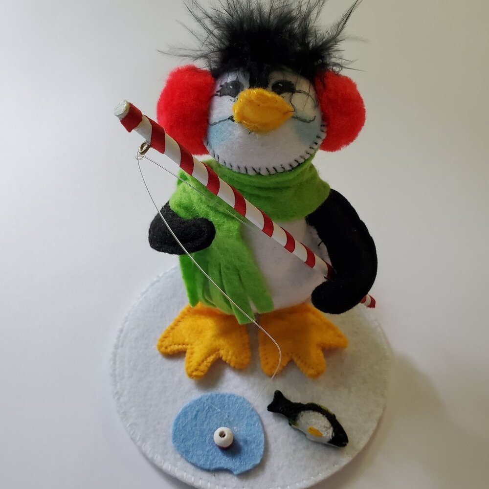 Annalee 2015 Jolly Lolli Ice Fishing Penguin